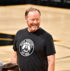 开云体育下载APP-布登：波波维奇没有给我经验 要避免对手轻松得分